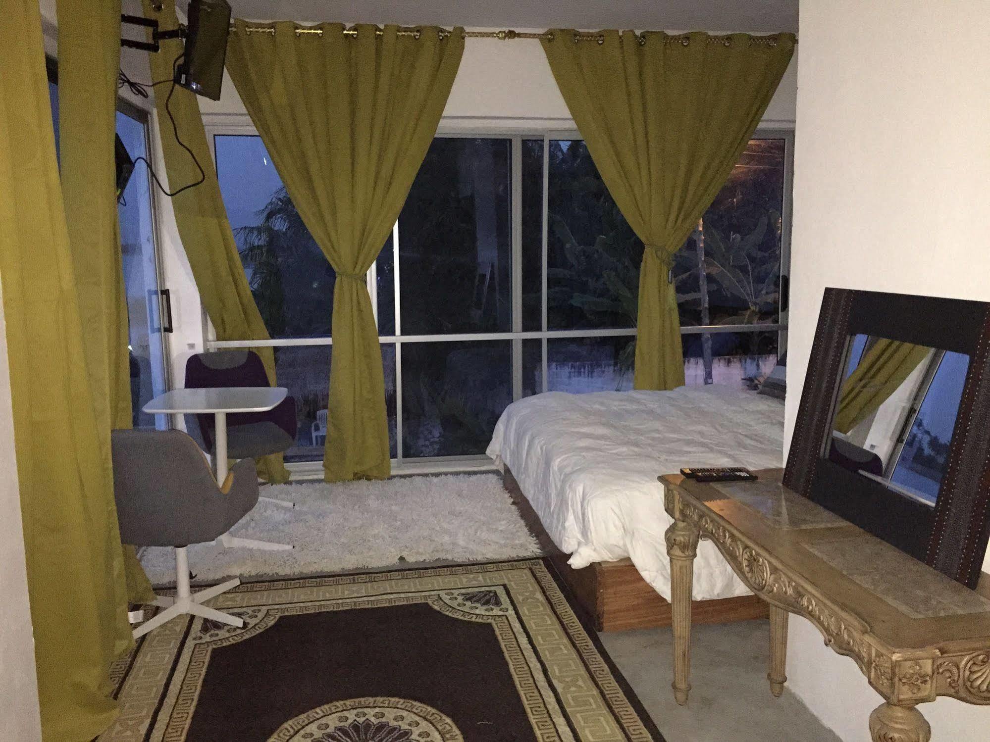 Volta Hotel Akosombo Bagian luar foto